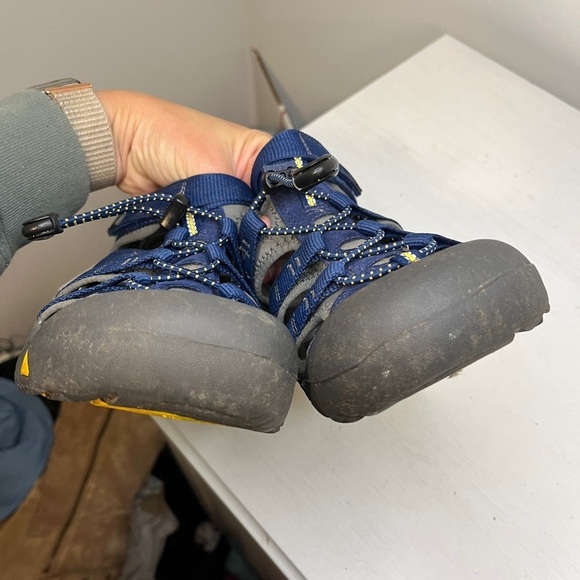 Keen Unisex Newport H2 Closed Toe Water Sandal Black Blue Sz 6 - Picture 13 of 14